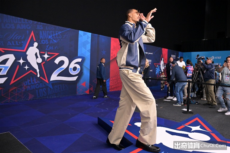 夏日吉布斯,怀特险离队,加盟疑云,JBO竞博官网,JBO竞博品牌,JBO竞博精彩,JBO竞博娱乐