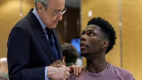 “湖人力克太阳，杜兰特21分，东契奇33分11篮板”