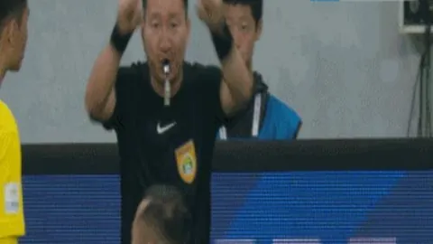 焦点对决：王牌对决狂热，关键球员缺席，深度解析